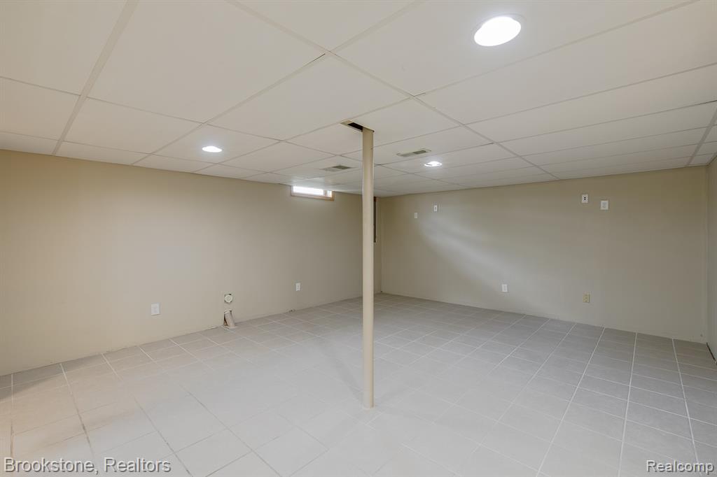 4289 Covey Lane, Grand Blanc, MI 48439 — Photo 47