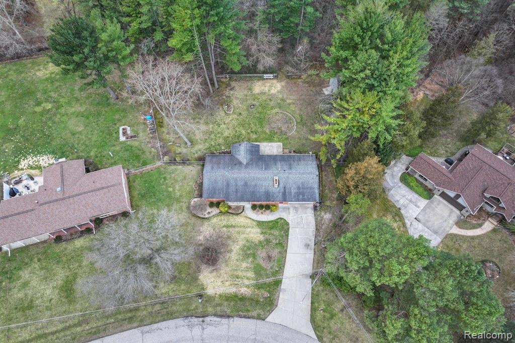 404 RIVER BEND Drive, Flushing, MI 48433 — Photo 21