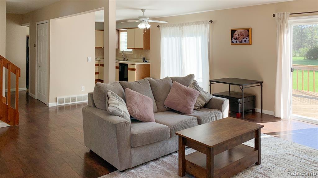 5229 Regimental Banner Drive, Grand Blanc, MI 48439 — Photo 4