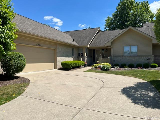 4514 Ravenwood Drive, Grand Blanc, MI 48439 — Photo 16