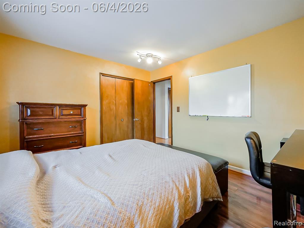 31745 Schoolcraft, Fraser, MI 48026 — Photo 20