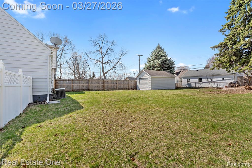 6778 Buckingham Avenue, Allen Park, MI 48101 — Photo 26