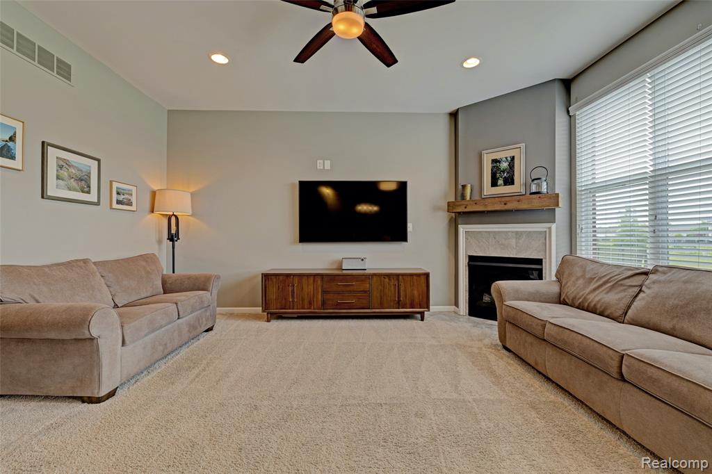 28545 Cottage Lane, New Hudson, MI 48165 — Photo 13