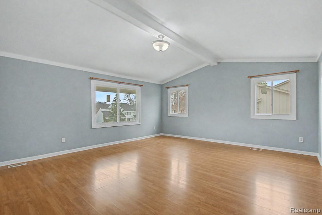 5394 Pond Bluff Drive, West Bloomfield, MI 48323 — Photo 20