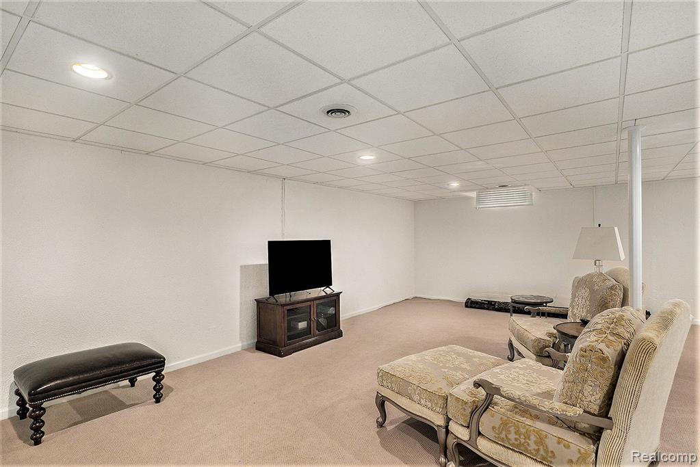 5472 Bristol Parke Drive, Clarkston, MI 48348 — Photo 21