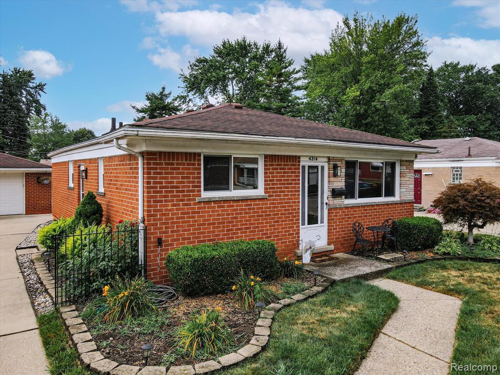 4314 Orr Avenue, Warren, MI 48091 — Photo 3