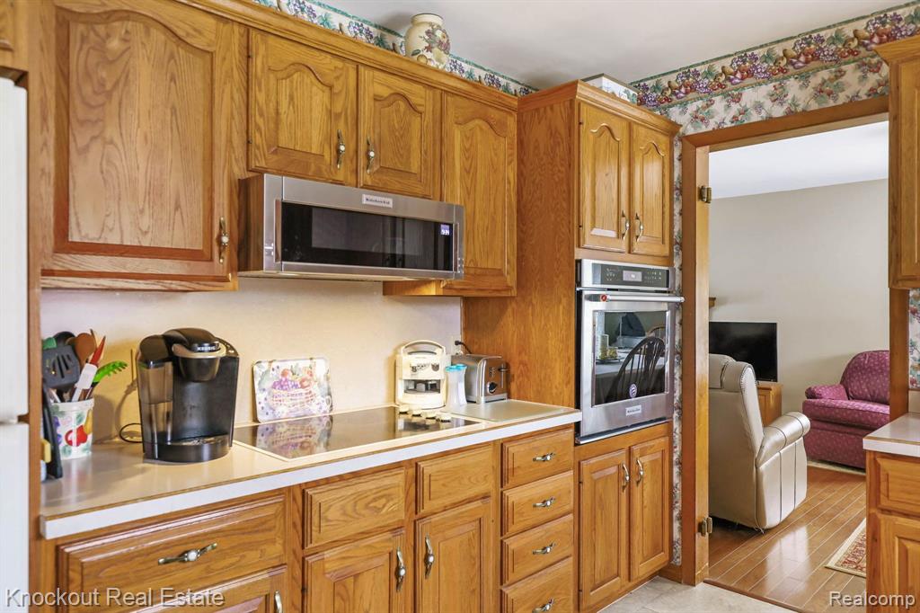 4 MARY LANE COURT, Frankenmuth, MI 48734 — Photo 18