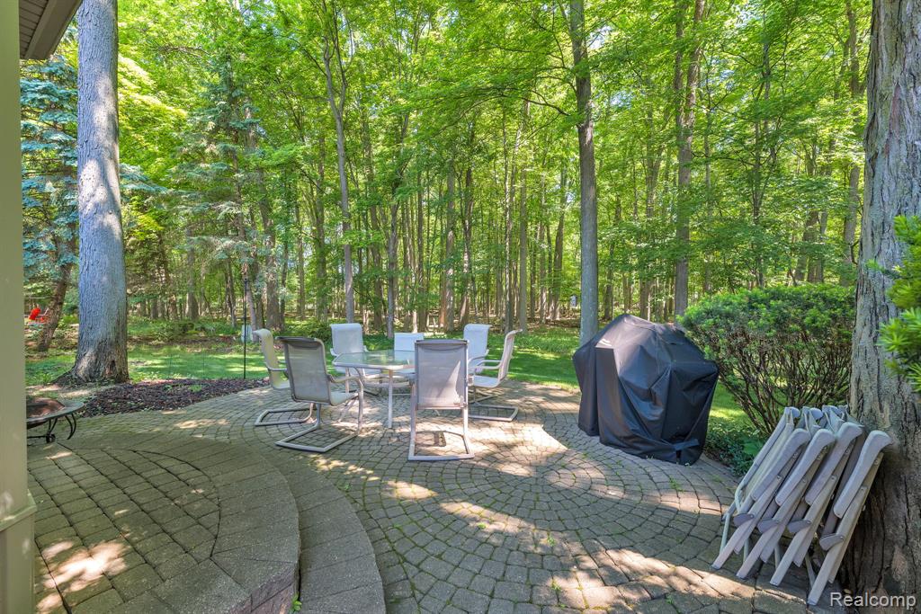 43746 Via Antonio Drive, Sterling Heights, MI 48314 — Photo 38