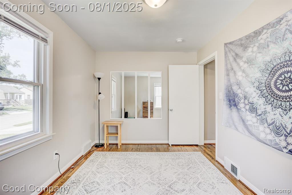 626 E Shevlin Avenue, Hazel Park, MI 48030 — Photo 16
