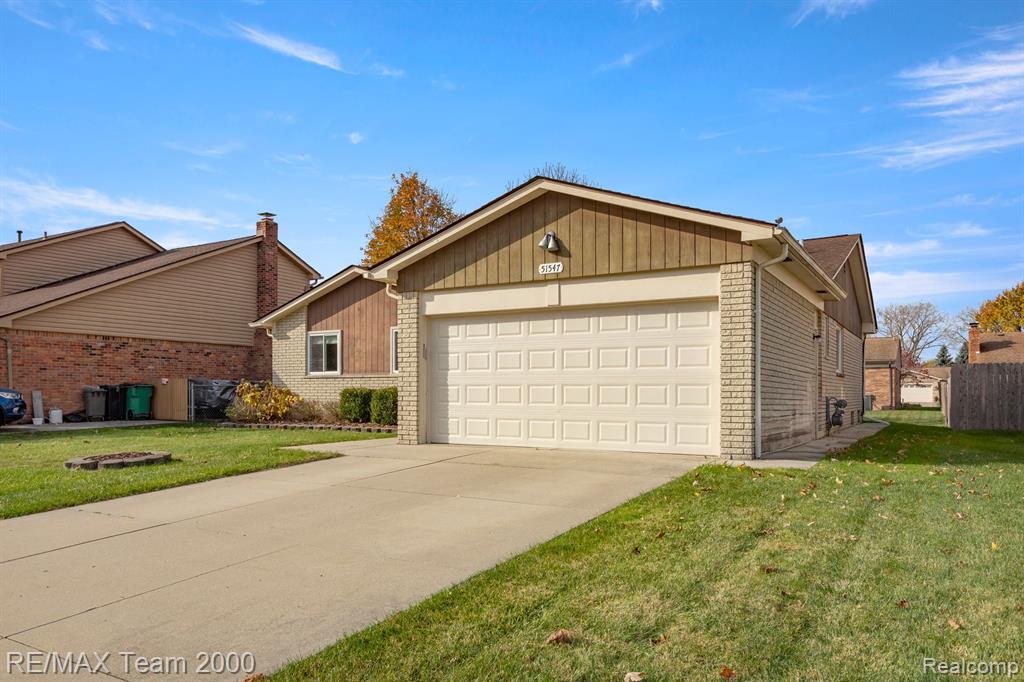 51547 SALVATORI Drive, Chesterfield, MI 48047 — Photo 3