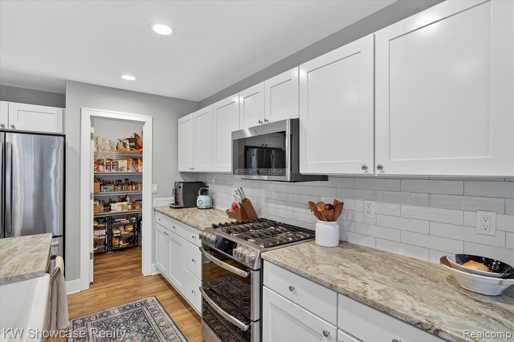 3108 Theodore E, Wixom, MI 48393 — Photo 23