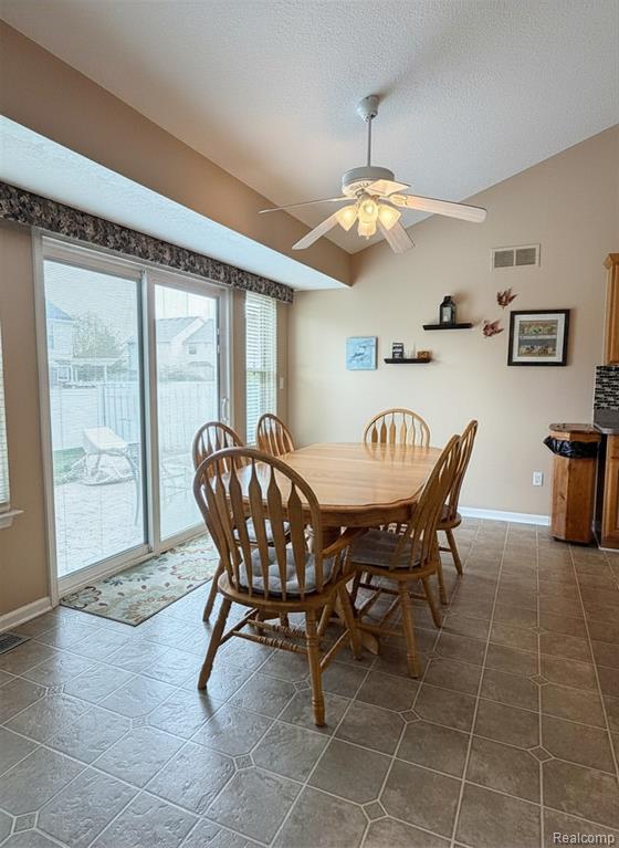 23601 Oakleigh Avenue, Woodhaven, MI 48183 — Photo 16