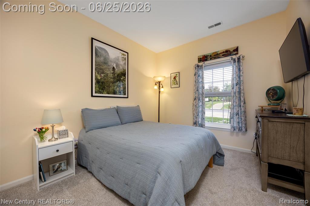 618 Belmonte Drive, A, Waterford, MI 48328 — Photo 2