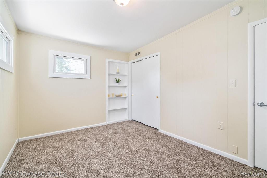 71 W Wabash Avenue, Belleville, MI 48111 — Photo 22