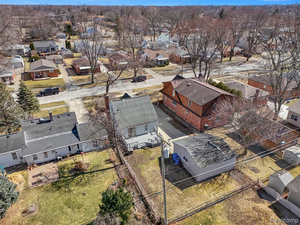 6447 CENTRALIA Street, Dearborn Heights, MI 48127 — Photo 40