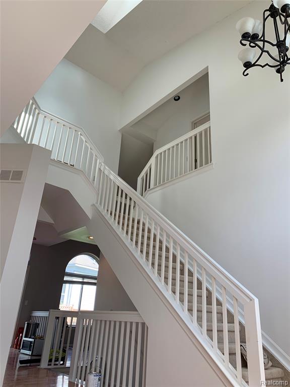 4797 CARRINGTON Drive, Rochester Hills, MI 48306 — Photo 16