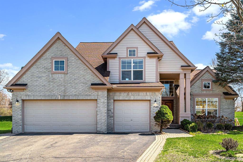 7549 ACORN HILL Court, West Bloomfield, MI 48323 — Photo 35