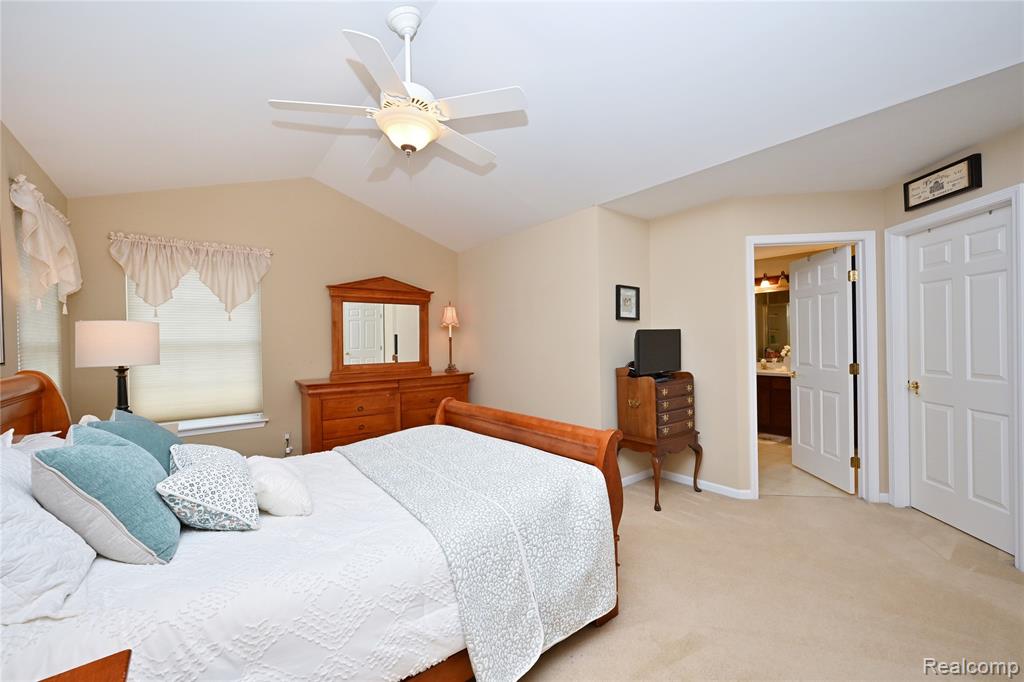 57813 Cider Mill Drive, New Hudson, MI 48165 — Photo 23