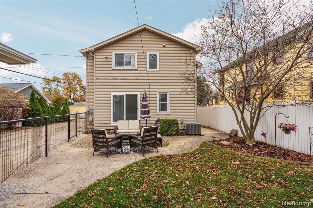 820 CHEROKEE Avenue, Royal Oak, MI 48067 — Photo 34