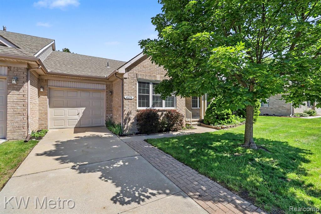 41273 Greenspire Drive, Clinton Twp, MI 48038 — Photo 3