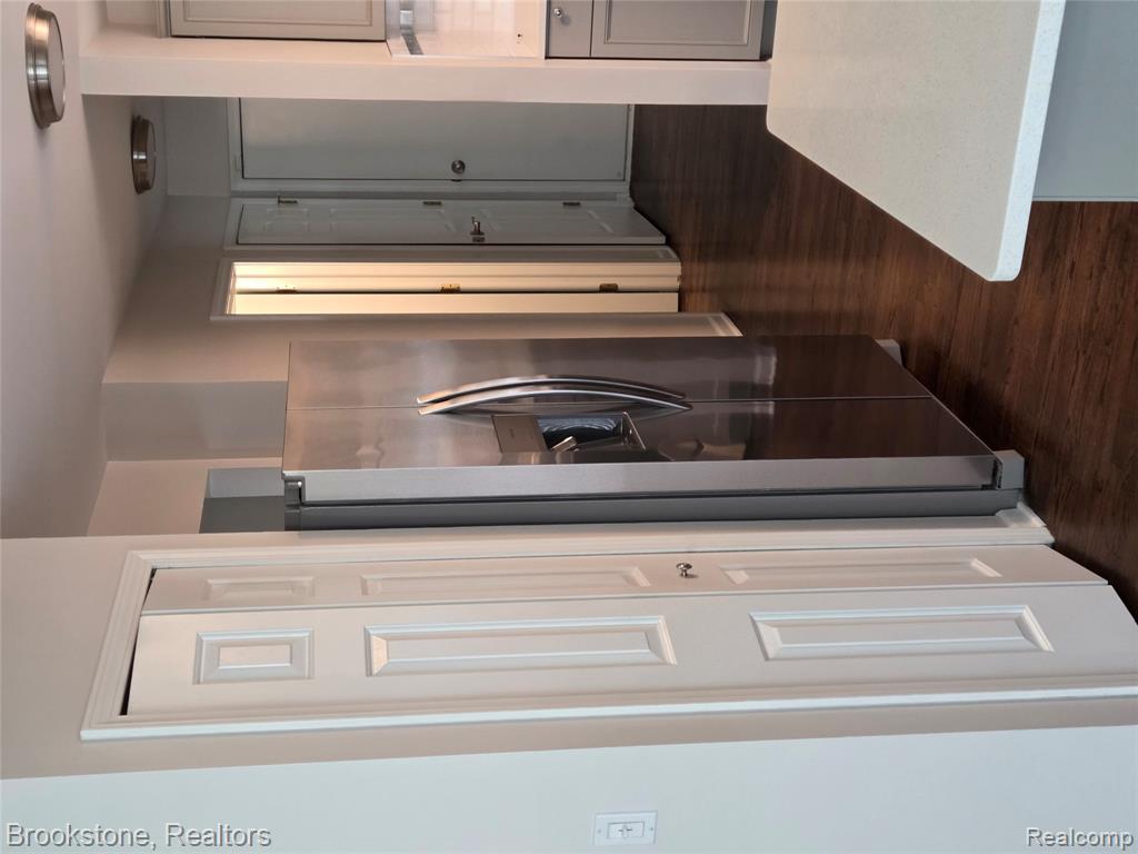 35484 Grant, New Baltimore, MI 48047 — Photo 22