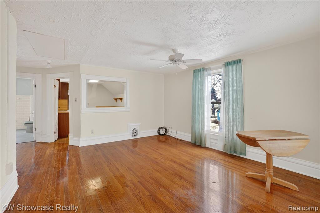 733 N Walnut Street, Lansing, MI 48906 — Photo 29