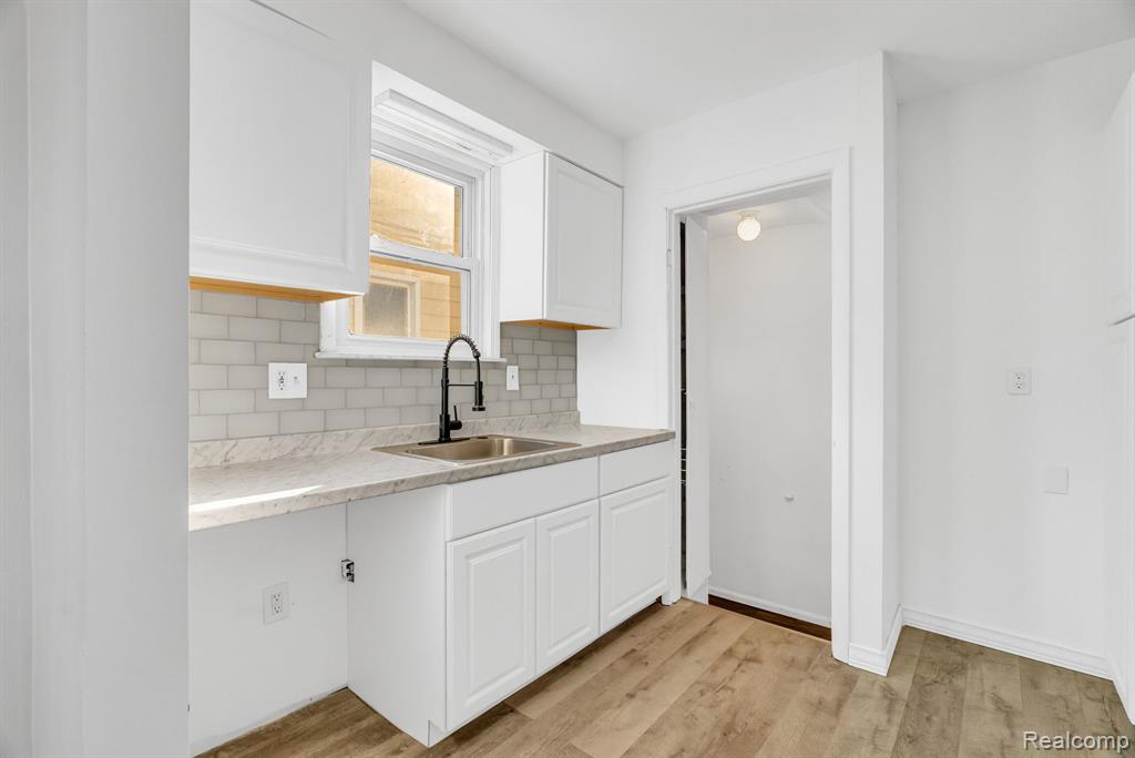 6235 Rosemont Avenue, Detroit, MI 48228 — Photo 11