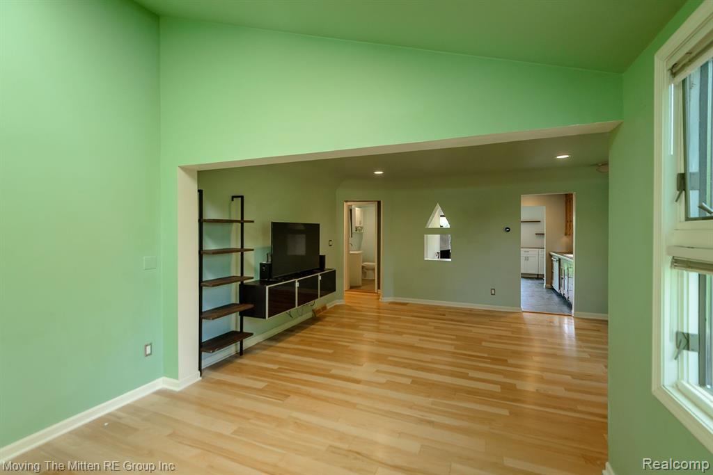 3090 EDGEWOOD Drive, Ann Arbor, MI 48104 — Photo 5
