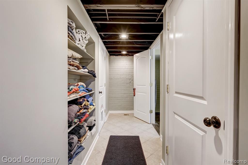 714 W HAZELHURST Street, Ferndale, MI 48220 — Photo 29