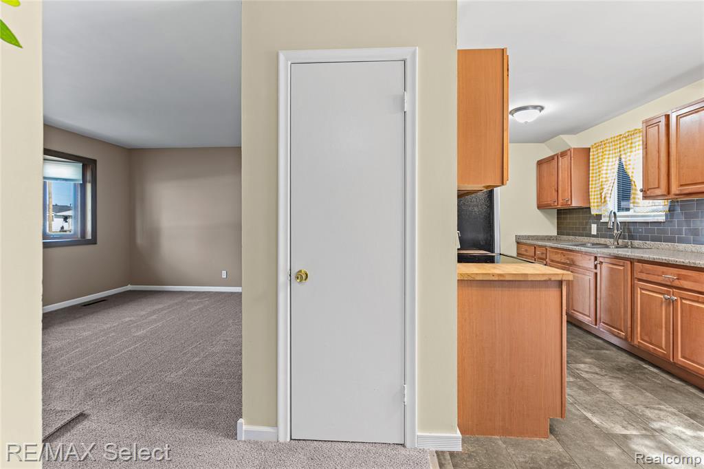 4075 Bristolwood Drive, Flint, MI 48507 — Photo 47