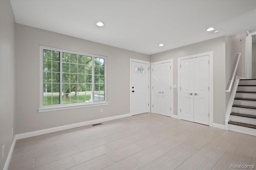 4525 CLINTONVILLE Road, Clarkston, MI — Photo 17