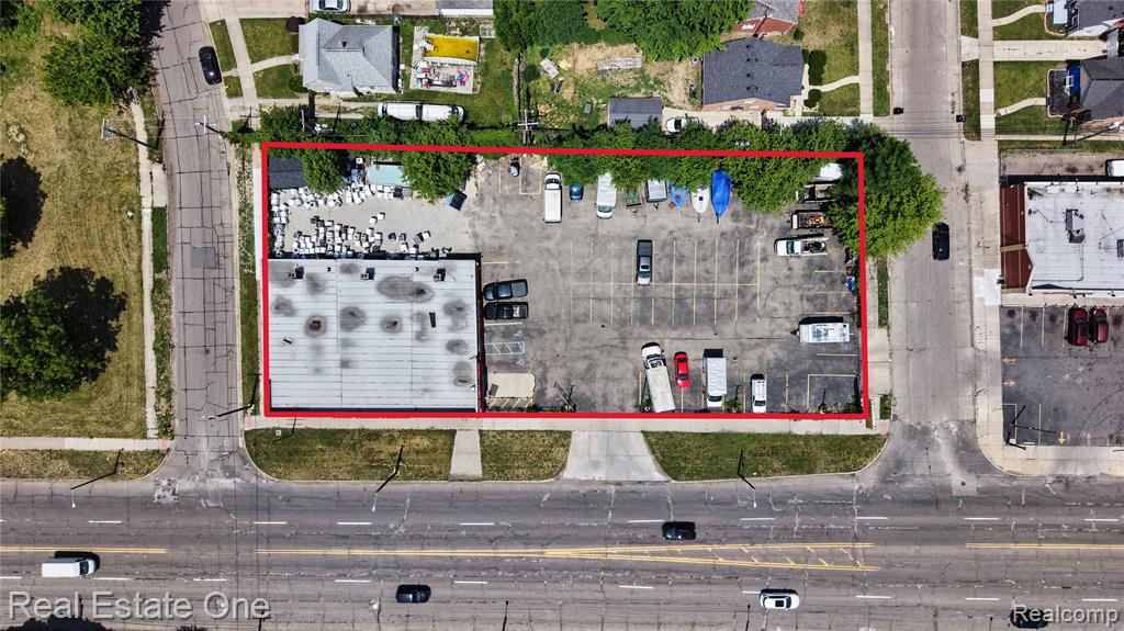 22140 W 7 Mile Road - Photo 2