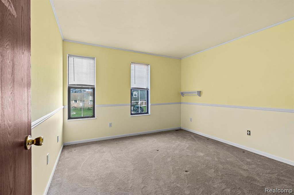 643 Pine Tree Court, Walled Lake, MI 48390 — Photo 18