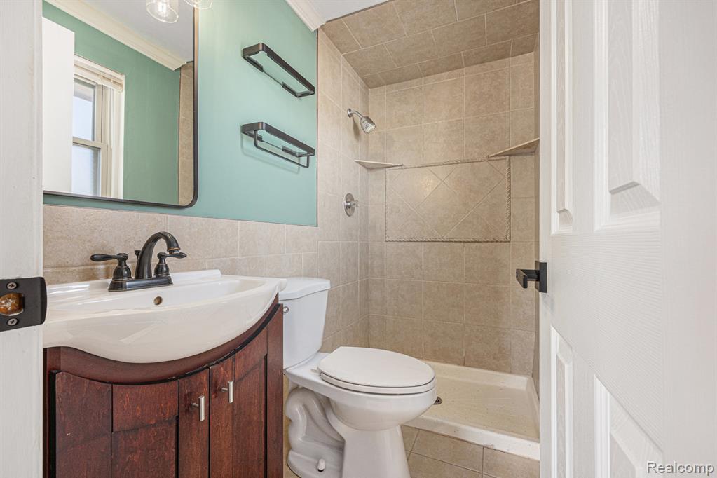 46009 Donahue Avenue, Macomb, MI 48044 — Photo 14