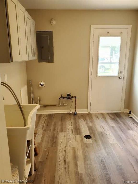 4638 GERTRUDE Street, Dearborn Heights, MI 48125 — Photo 18