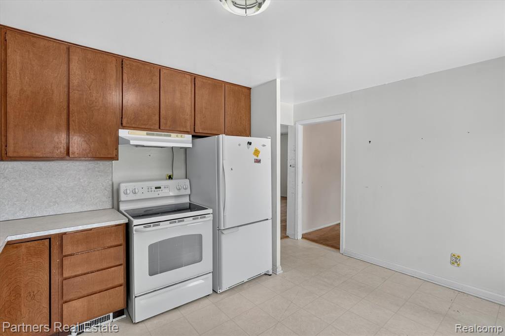 6134 Stephen, Brighton, MI 48116 — Photo 13