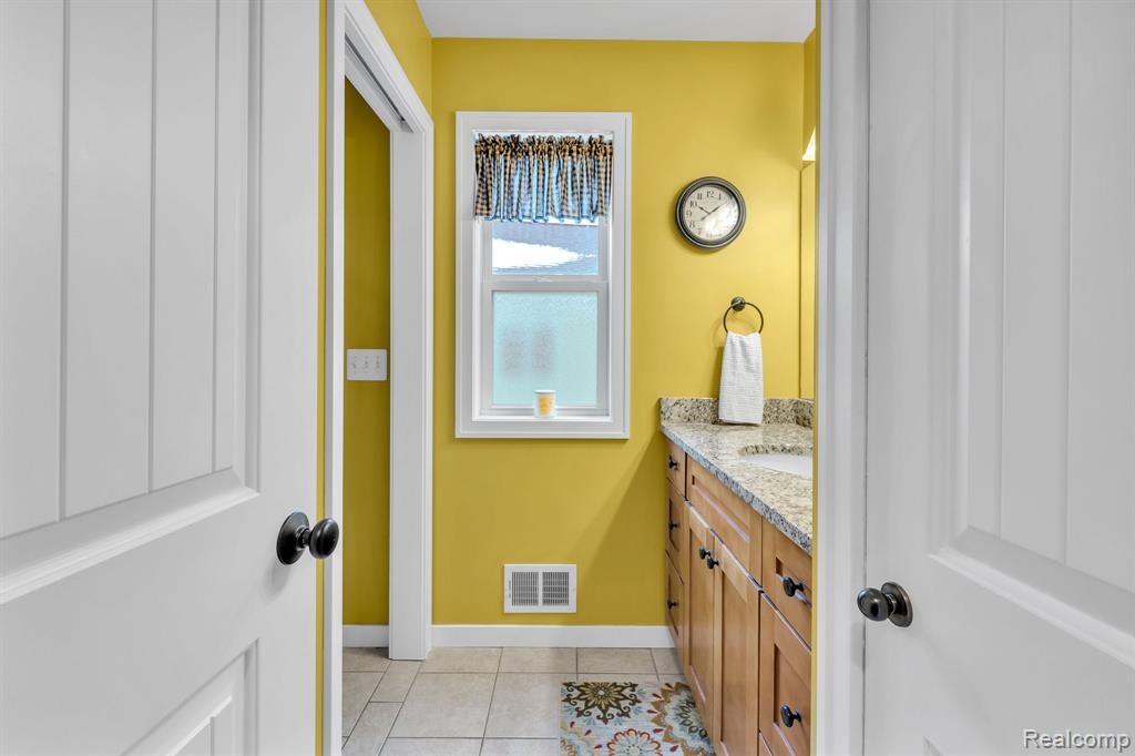 5291 Bella Drive, Highland, MI 48356 — Photo 28