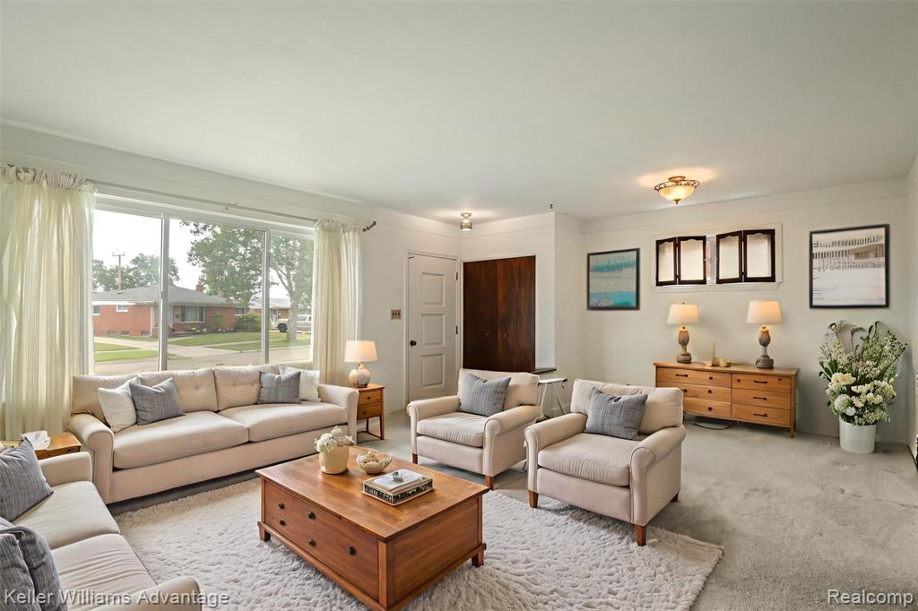 7562 Terri Drive, Westland, MI — Photo 5