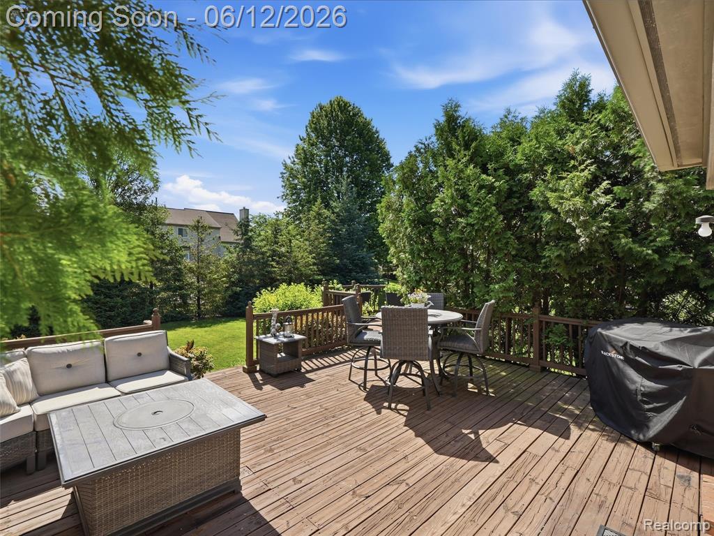 732 Westhills Drive, South Lyon, MI 48178 — Photo 47
