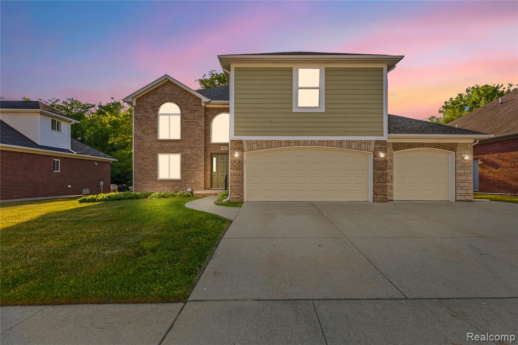 38124 Cobble Creek Court, Sterling Heights, MI 48312