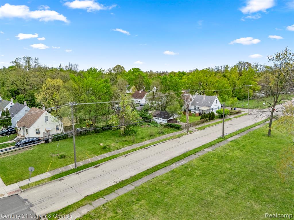 8201 Heyden Street, Detroit, MI 48228 — Photo 27