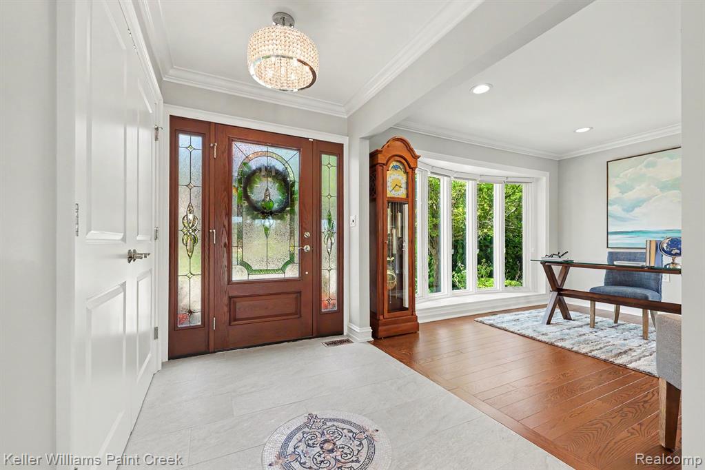 2560 Browning Drive, Lake Orion, MI — Photo 4