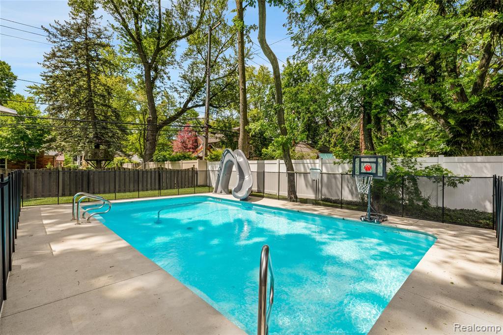 1615 Earlmont Road, Berkley, MI 48072 — Photo 4
