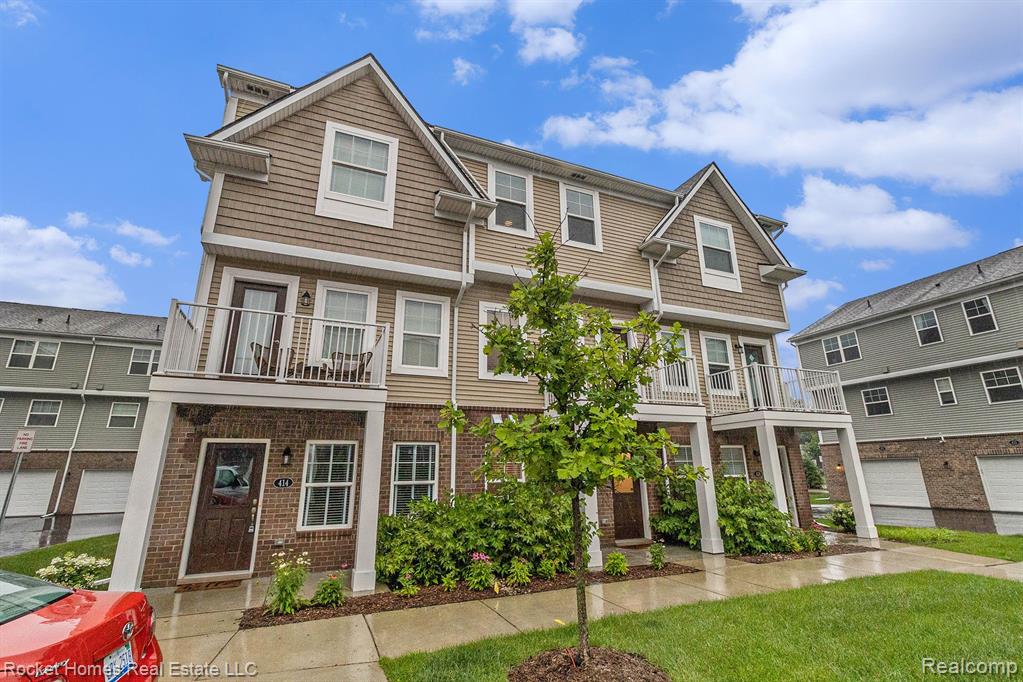 416 Jeff Keeton Drive, Hazel Park, MI 48030 — Photo 4
