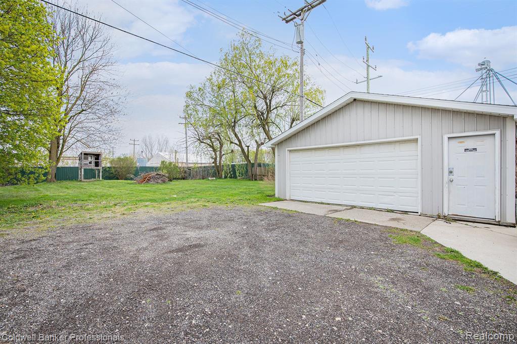 4316 HURON Street, North Branch, MI 48461 — Photo 15