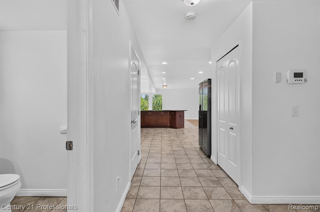 2042 Decker Road, Walled Lake, MI 48390 — Photo 17