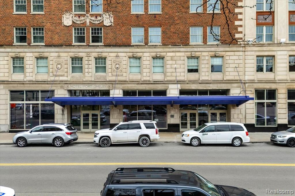 525 W LAFAYETTE Boulevard, Detroit, MI 48226 — Photo 29