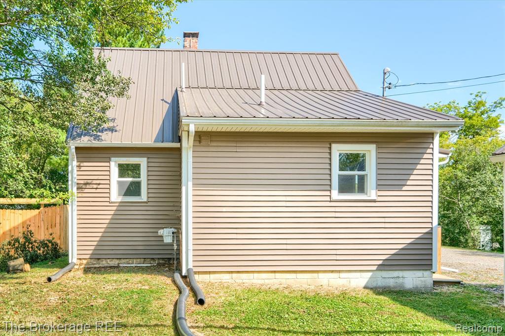 6463 N Dort Highway, Mount Morris, MI 48458 — Photo 34