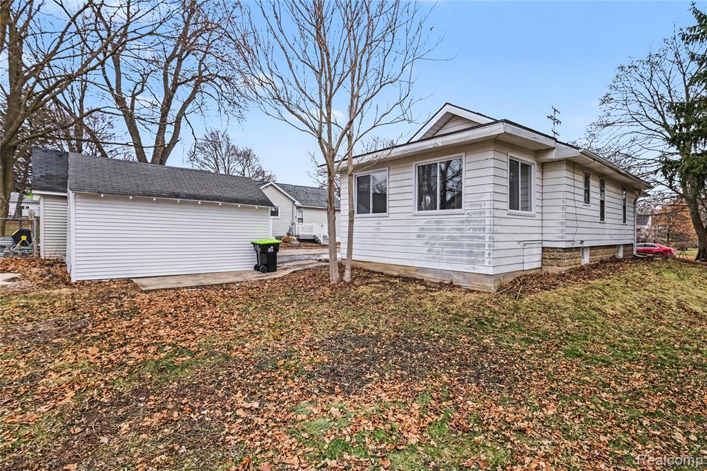 5044 2nd Street, Swartz Creek, MI 48473 — Photo 19