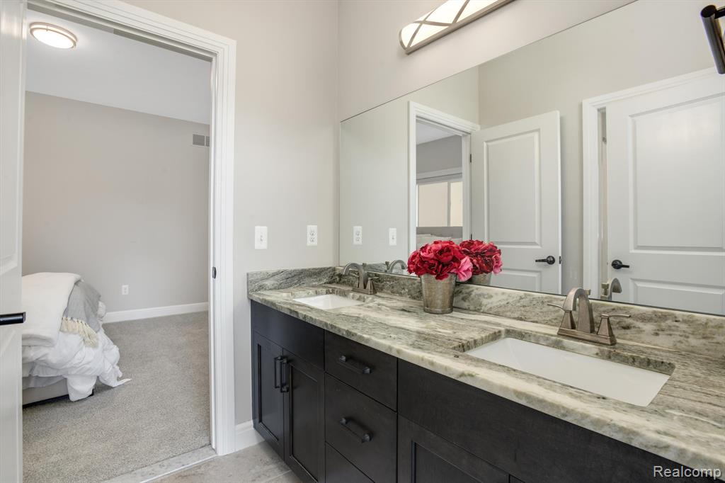 50035 ANITA Way N, Macomb, MI 48044 — Photo 18